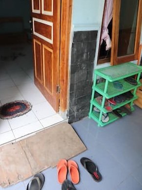 indonesia-house-entrance　インドネシアの家庭の玄関