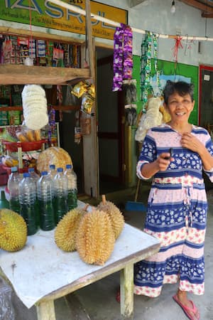 indonesia bukittinggi　インドネシア・ブキティンギのドリアン